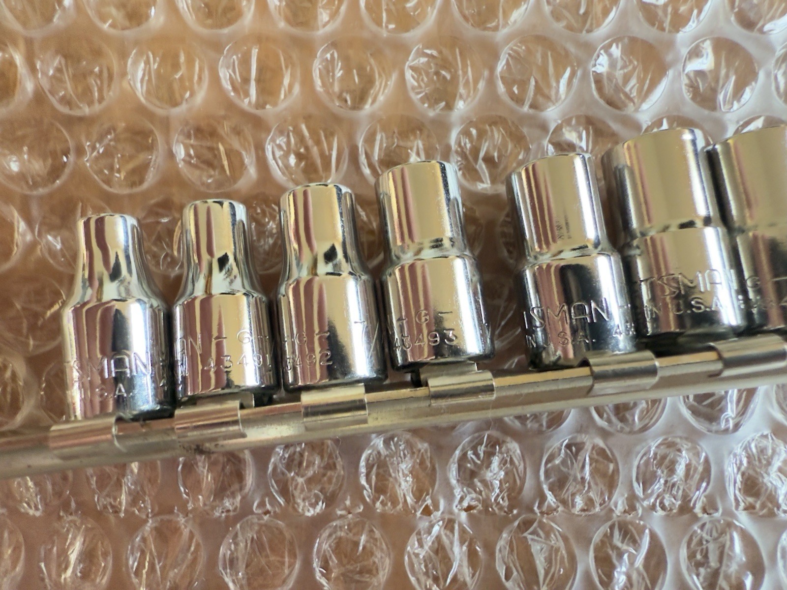 Craftsman G Series 1/4” Drive 6pt SAE 5/32” – 1/2” Socket Set w/ Craftsman Rail