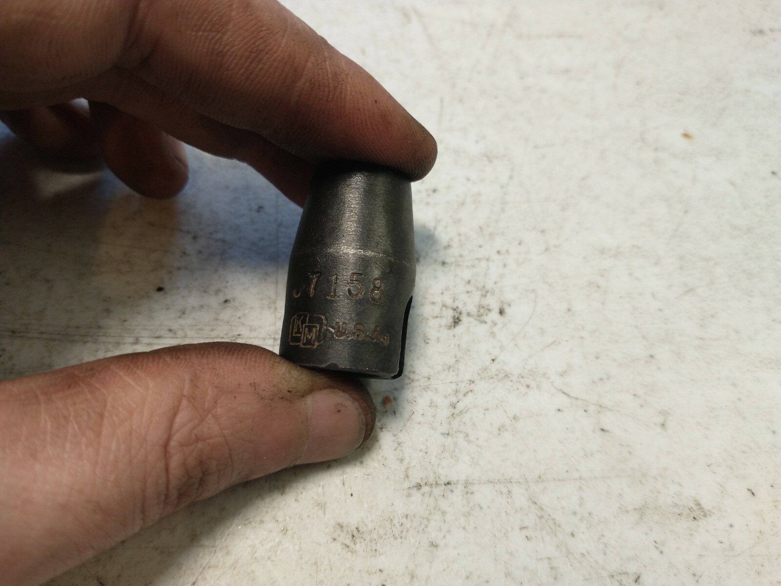 KENT MOORE J-7158 TRIM NUT DRIVE SOCKET TOOL 3/16-INCH