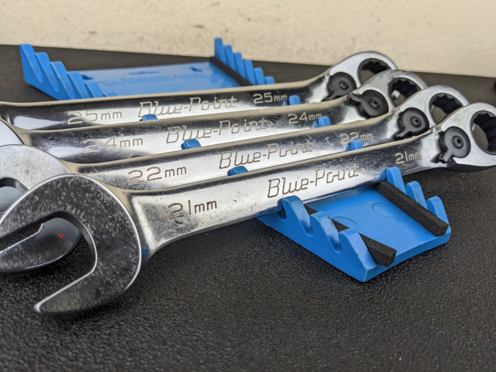 #bp448 Blue-Point Ratcheting Metric Wrench Set 4 PC 21, 22, 24, 25mm BOERM704