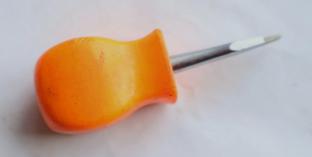 3.25″ Snap-on SSD1 Stubby Screwdriver w Orange Plastic Handle / Mt Top Tools