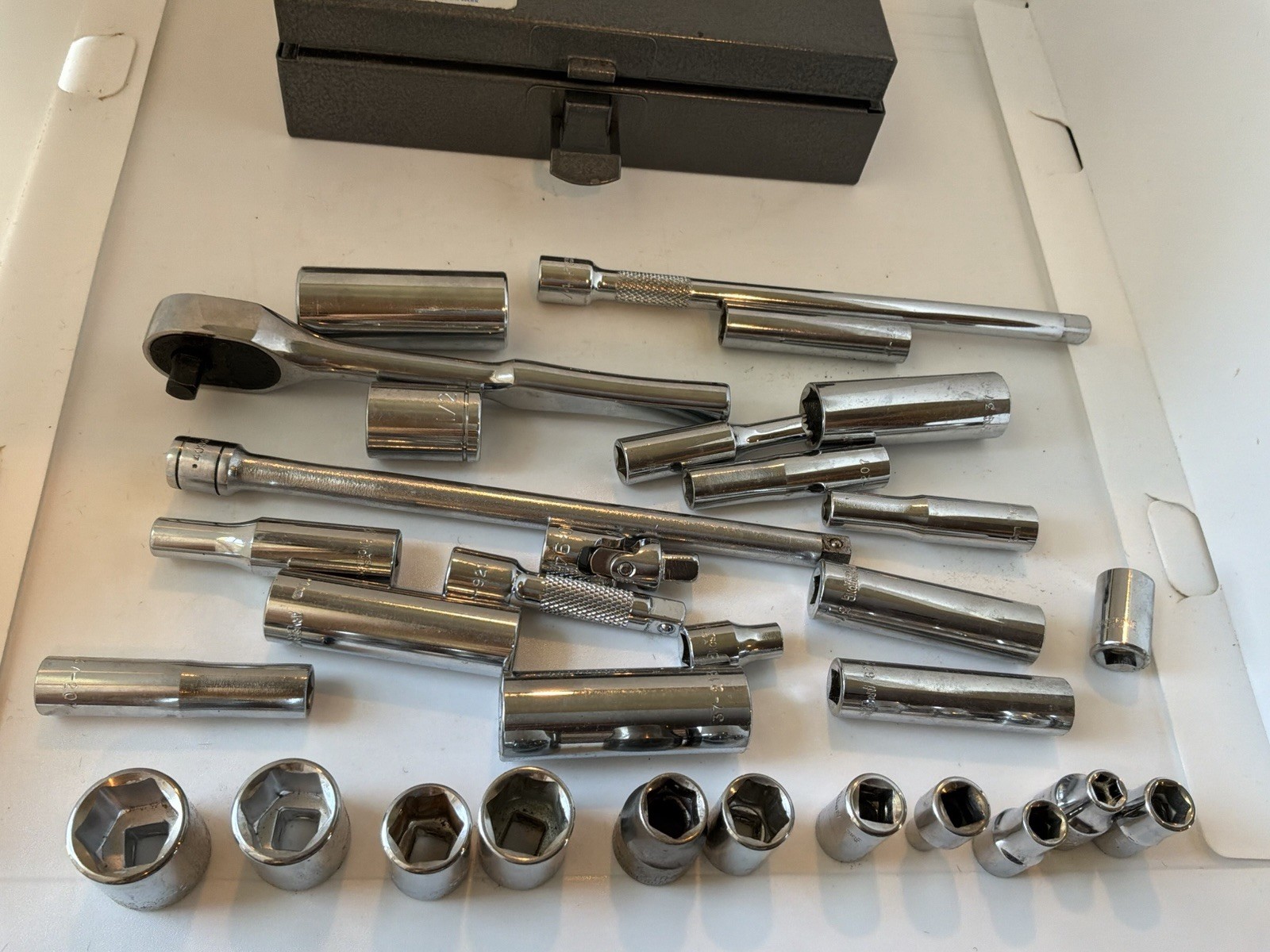 Vintage Armstrong Tools 43-152 Socket Set 1/2” Drive Ratchet USA w/ Case