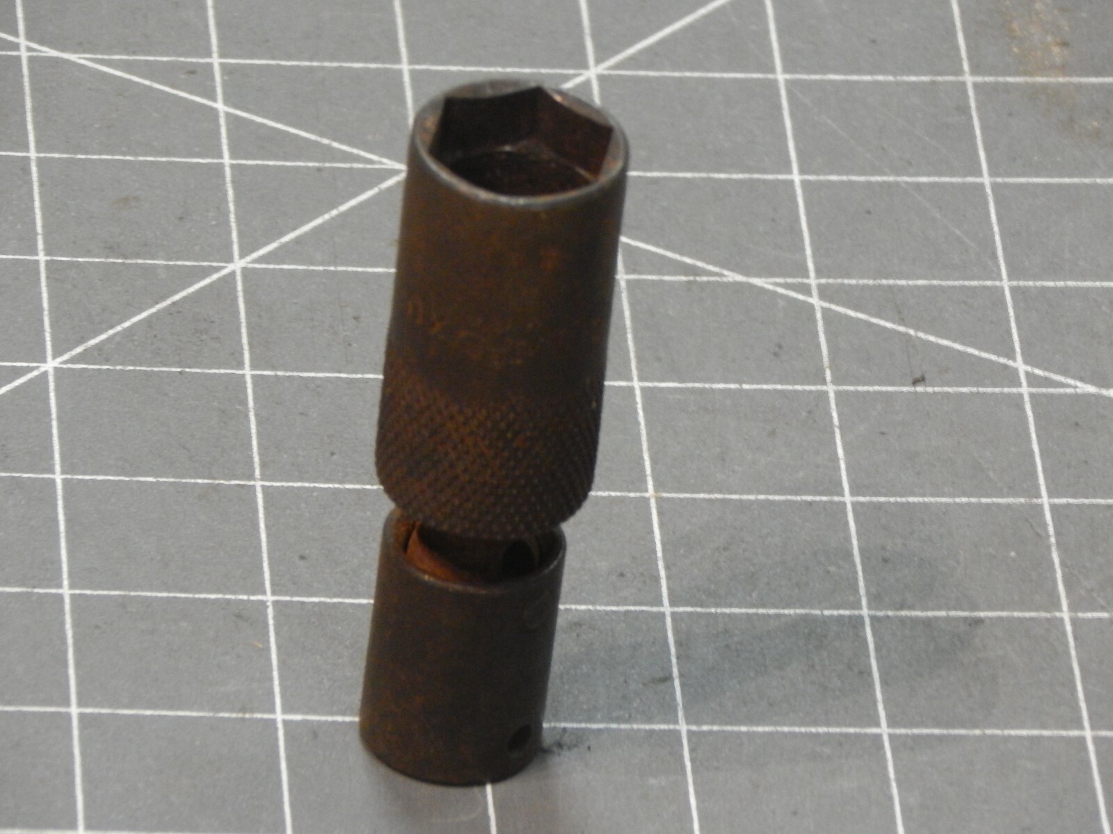 Mac Tools 3/8″ Drive Spark Plug Impact Swivel Universal Socket 13/16″ XUP266DP