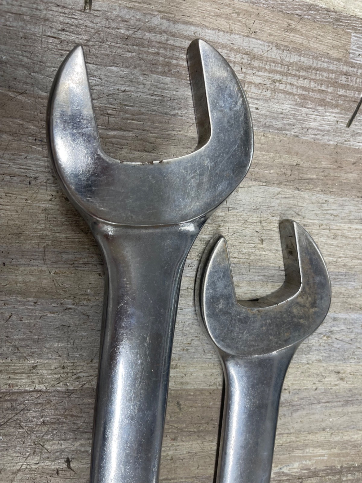2PCS Armstrong Armaloy USA SAE 12 PT 2-25-264-2, 17-16-25-246-17/16 Wrenches