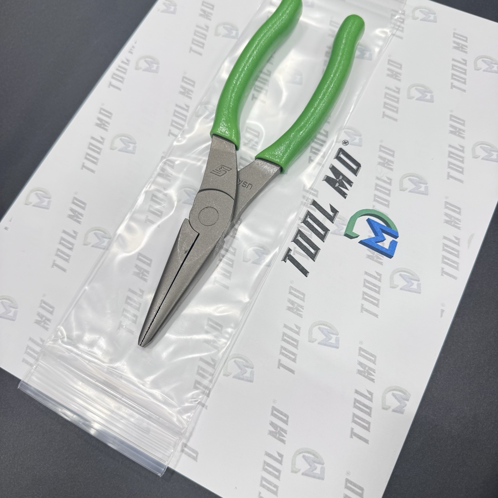 Snap-on Tools USA NEW GREEN 8″ Talon Soft Grip Needle Nose Pliers 96ACFG