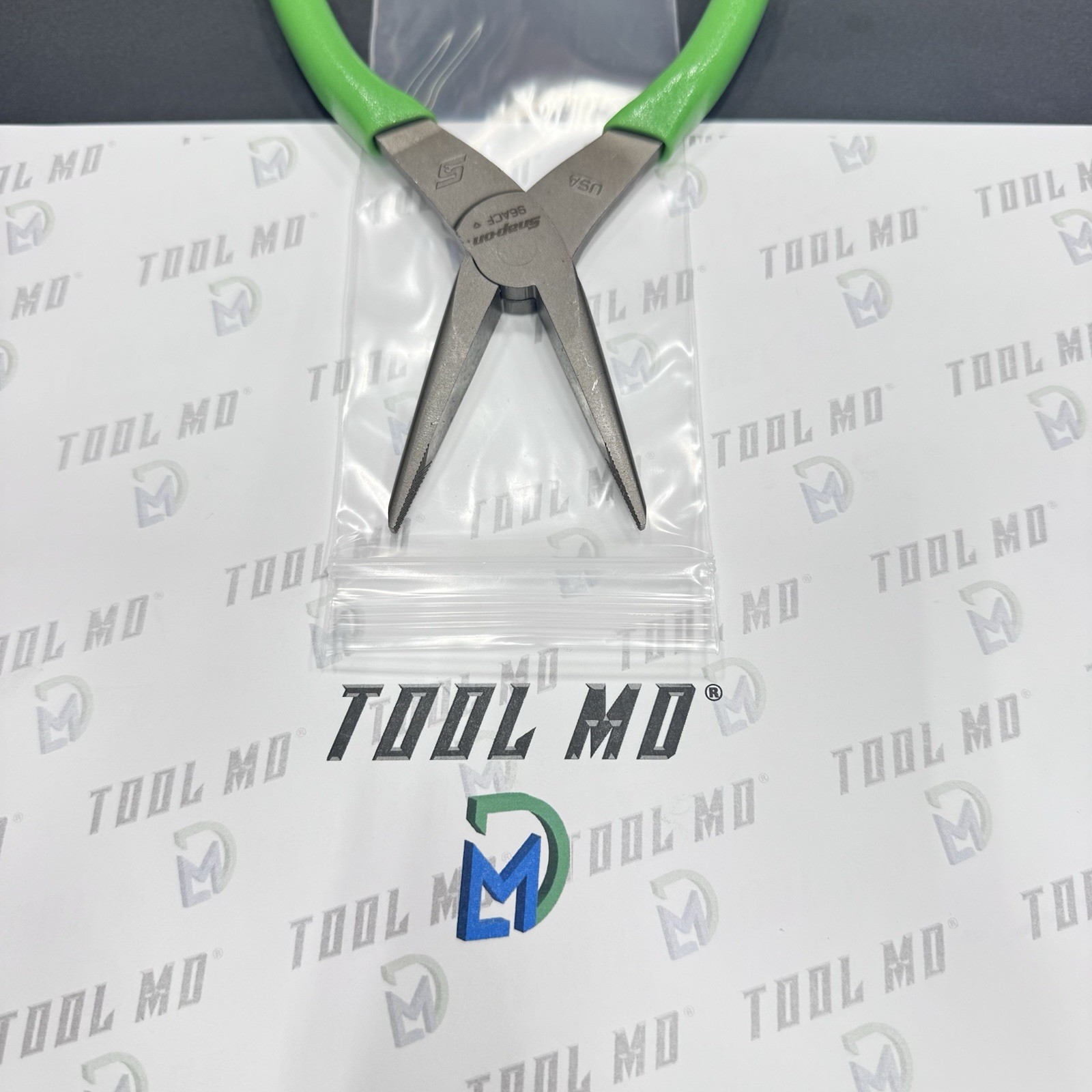 Snap-on Tools USA NEW GREEN 8″ Talon Soft Grip Needle Nose Pliers 96ACFG