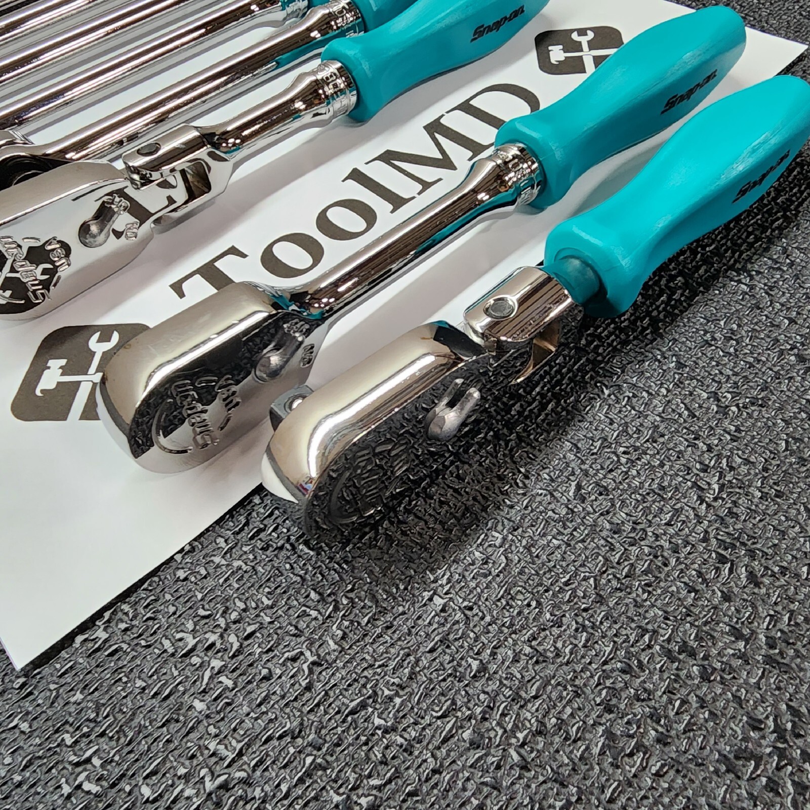 Snap-on Tools NEW 8pc TEAL Hard Handle 3/8″ Drive Fixed & Flex Head Ratchet Set