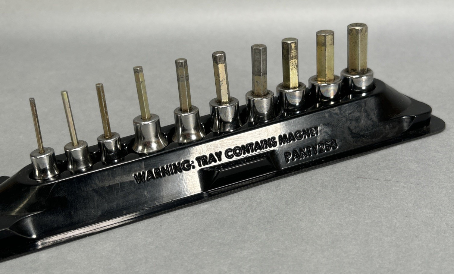 Snap-On Tools 210EFTAMY 10pc 1/4″dr & 3/8″dr Metric Hex Bit Socket Set 2-10mm