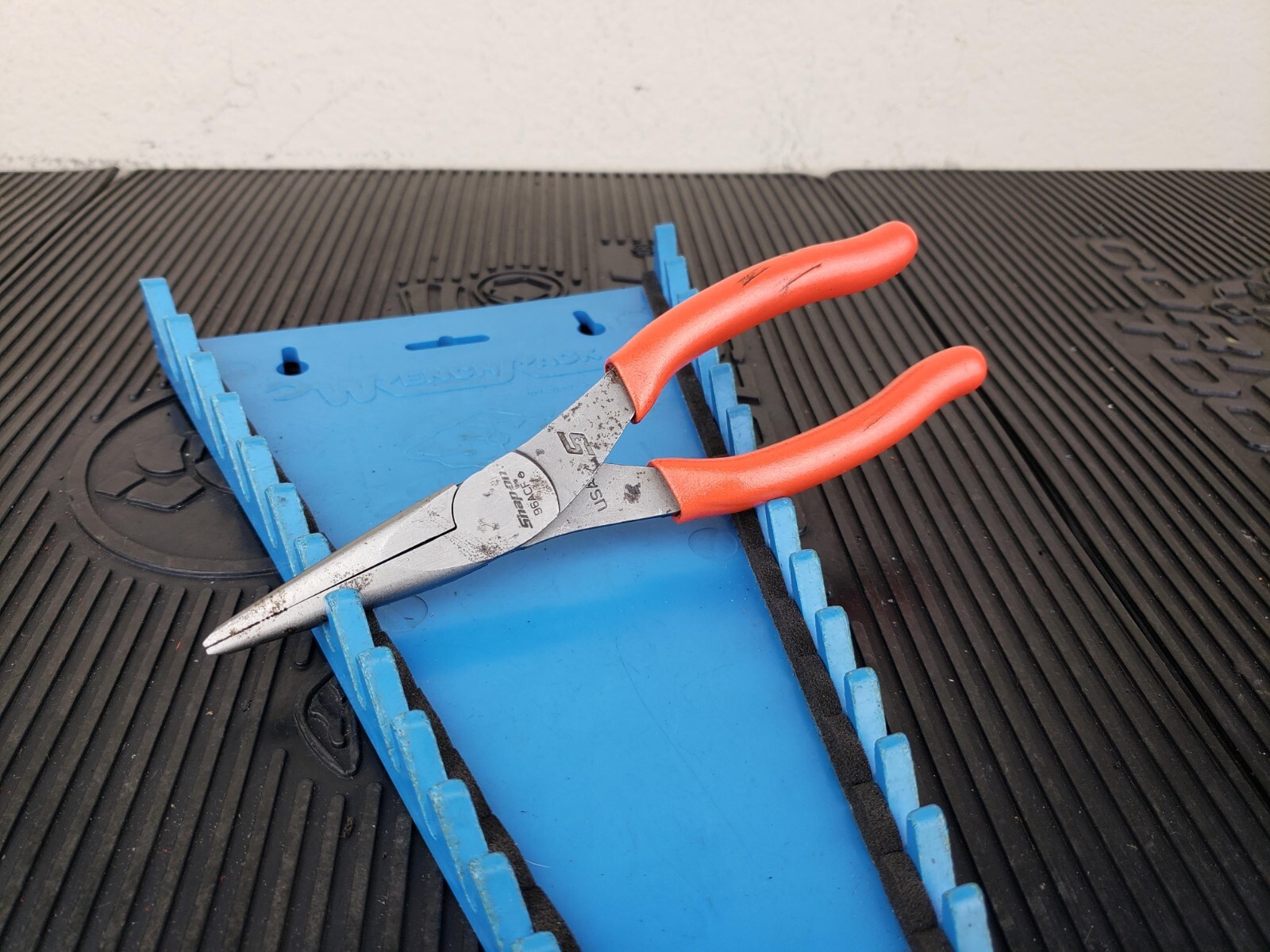 #be486 Snap On 96ACF – Talon Grip™ ORANGE NEEDLE Nose Pliers