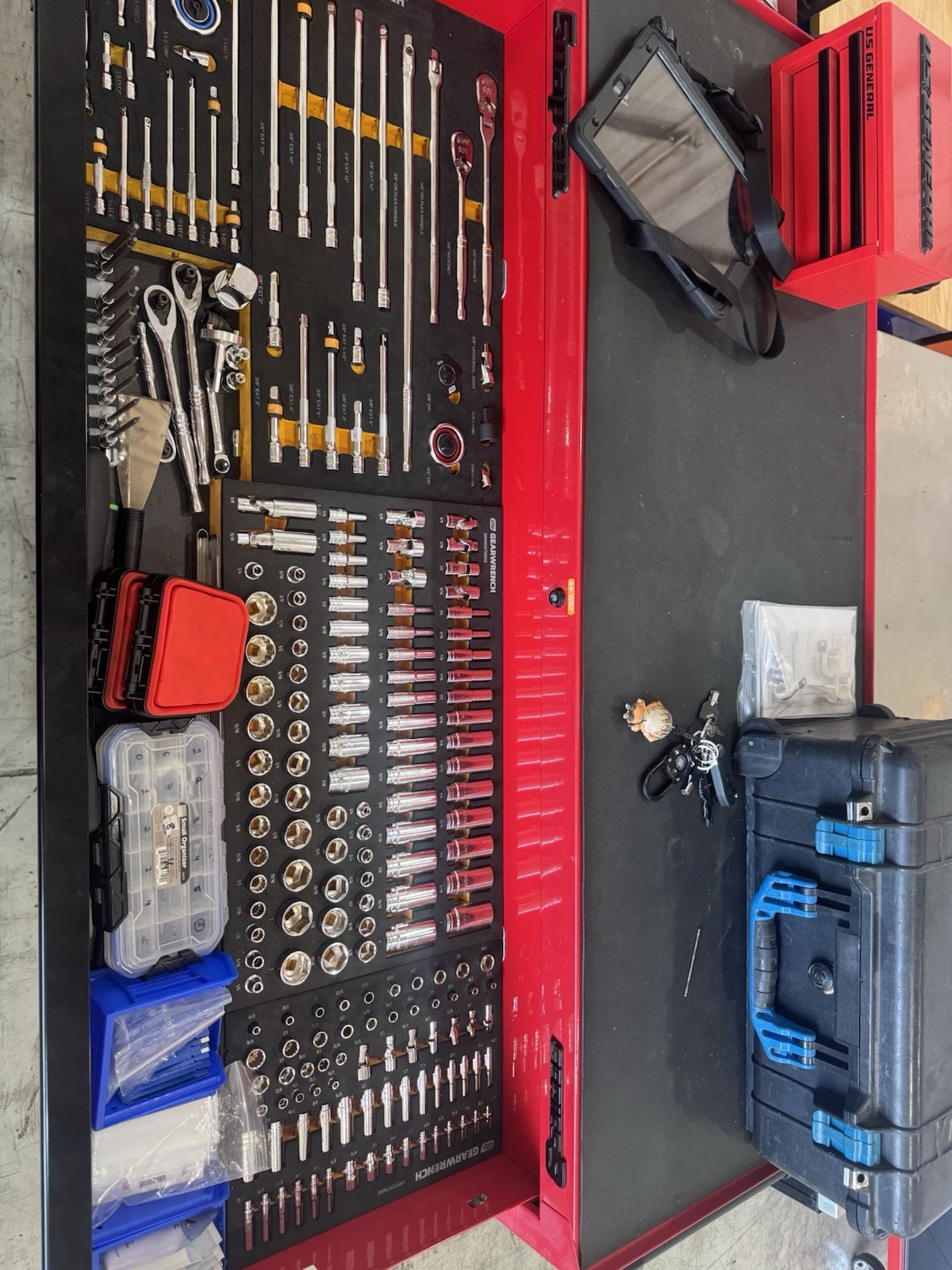 Red US General 56 in. x 22 in. Roll Cab, Series 3 and all tools. $6000 OBO