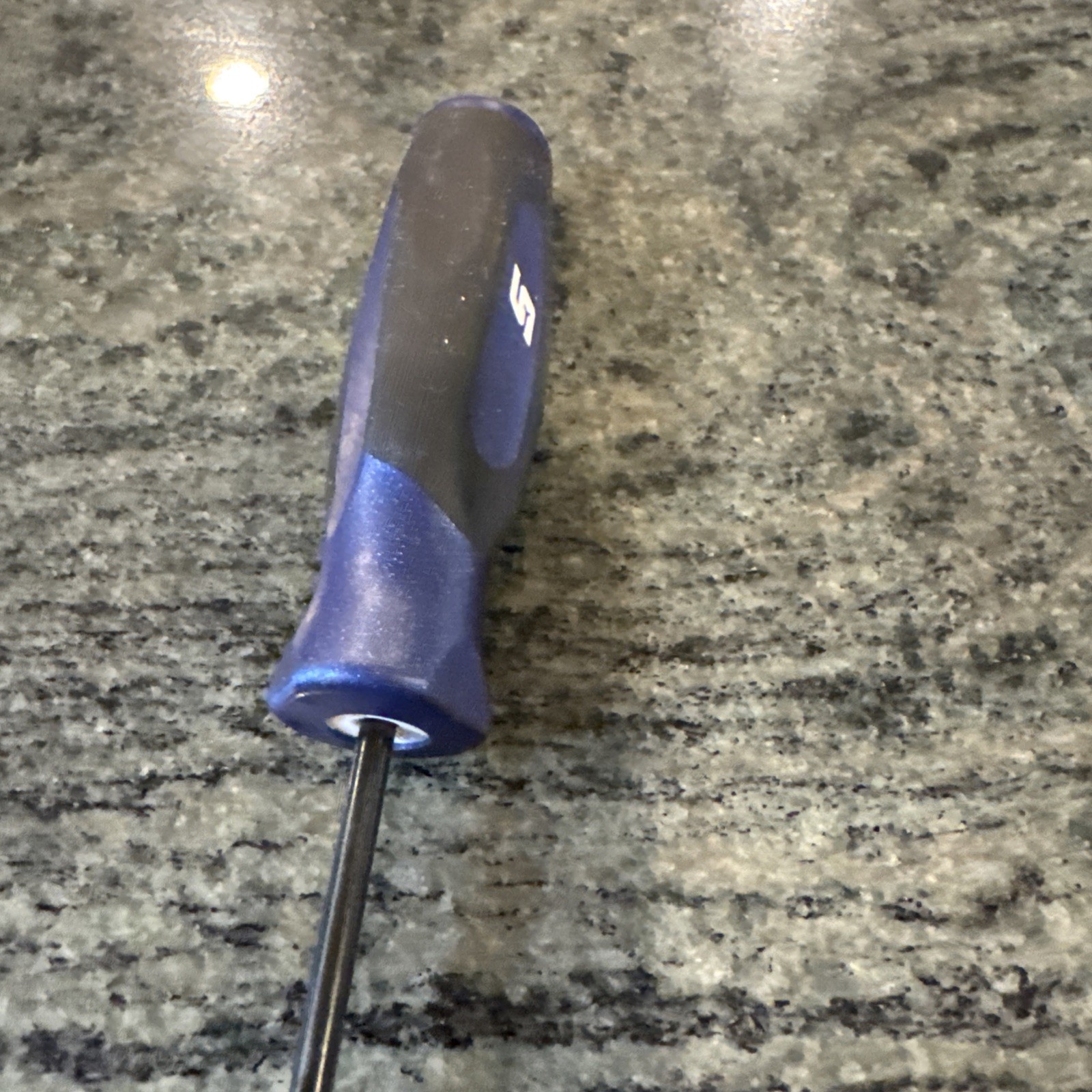 Snap-on sgsr3a 5-1/2″ soft grip contoured seal removal tool power blue