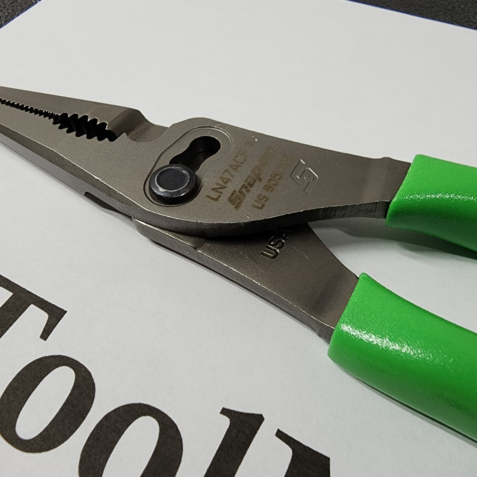 Snap-on Tools USA NEW GREEN 9″ Talon Grip Long Nose Slip Joint Pliers LN47ACFG