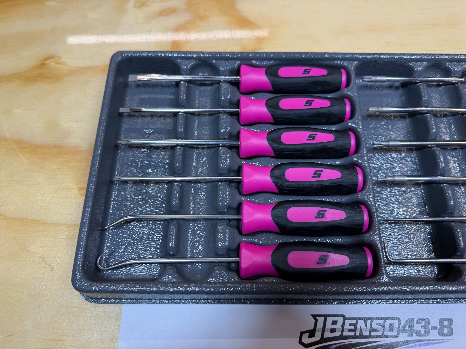 Snap-on Tools USA NEW ELECTRIC PINK 12pc Soft Grip Mini Screwdriver & Pick Set