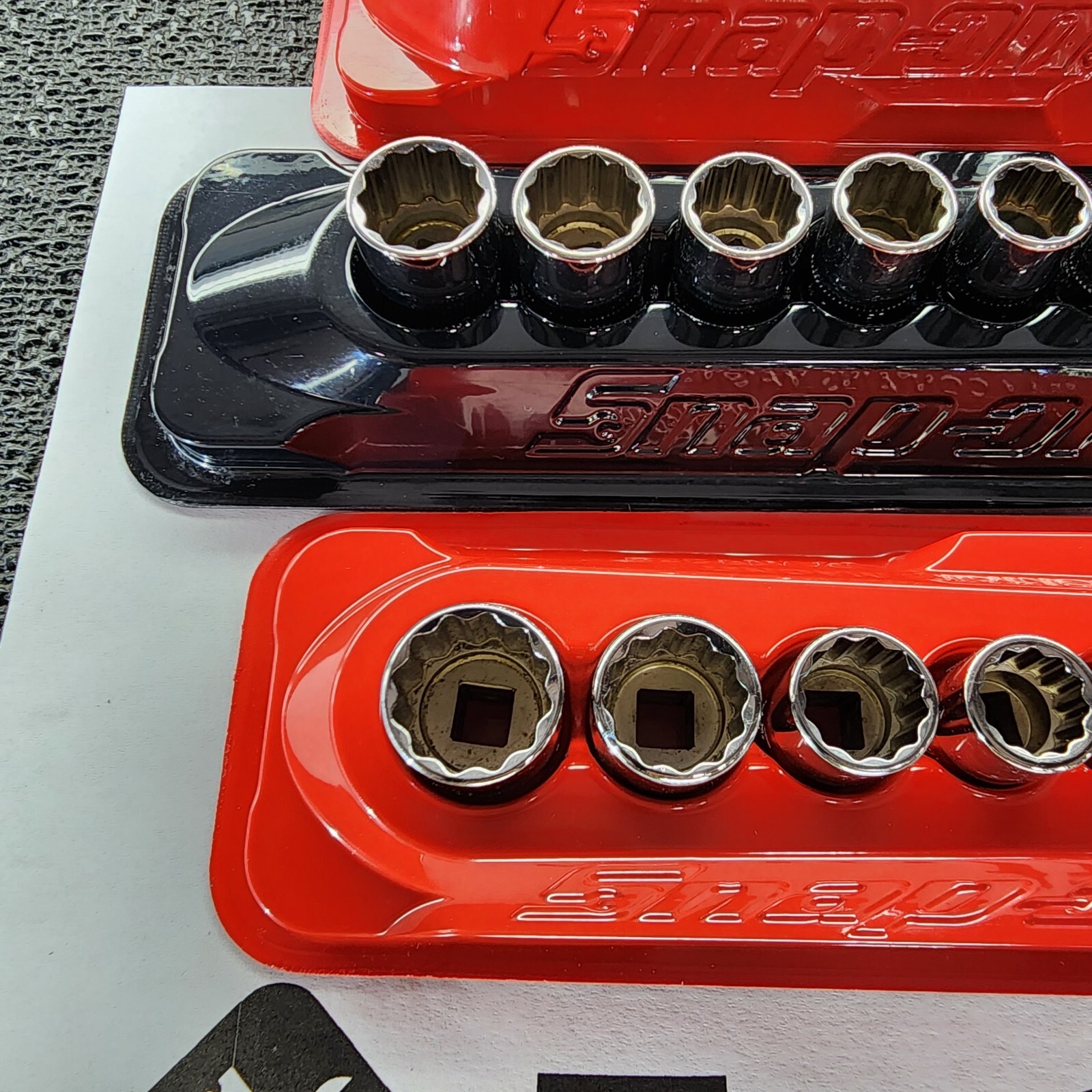 Snap-on Tools NEW 42pc 1/4″ Drive 12-POINT Metric & SAE Socket Set w/Mag Trays