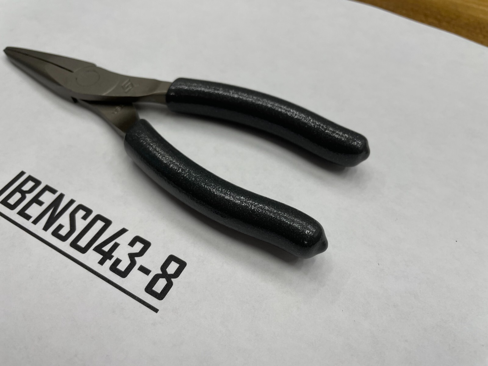 Snap-on Tools USA NEW DARK TITANIUM 6″ Soft Grip Needle Nose Pliers 95ACFDT