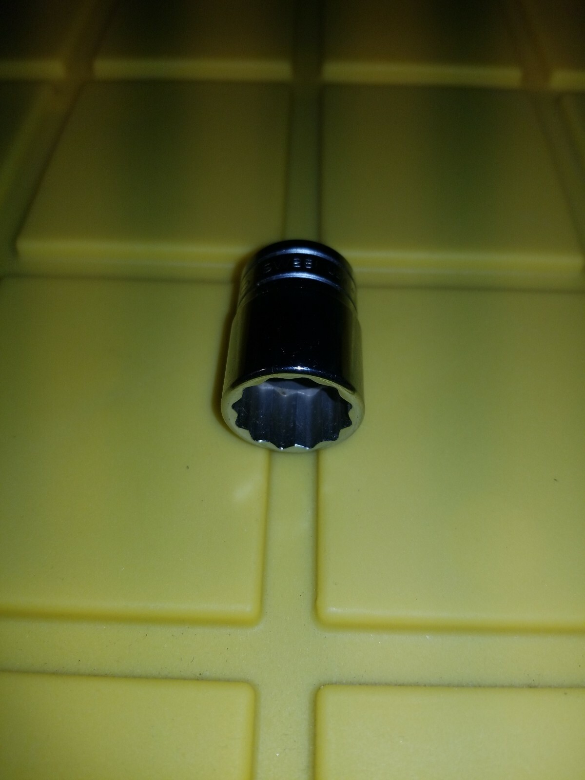 New snap on tools 1/2″ Drive 12-Point 13/16″ Flank Drive Shallow Socket SW261