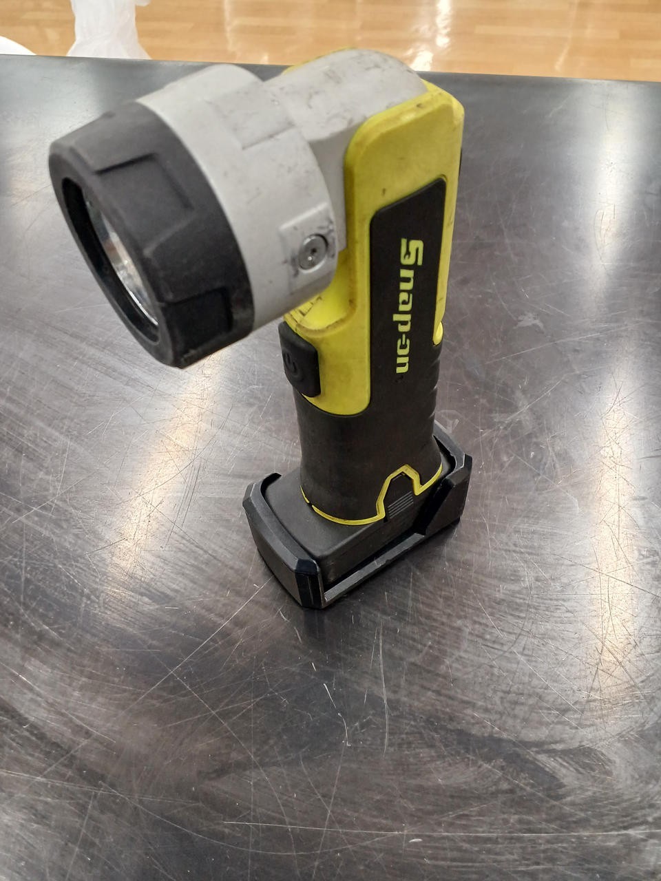Snap-on CTLED861HV Yellow LED Work Light Tested Battery & Magnetic Base From JP