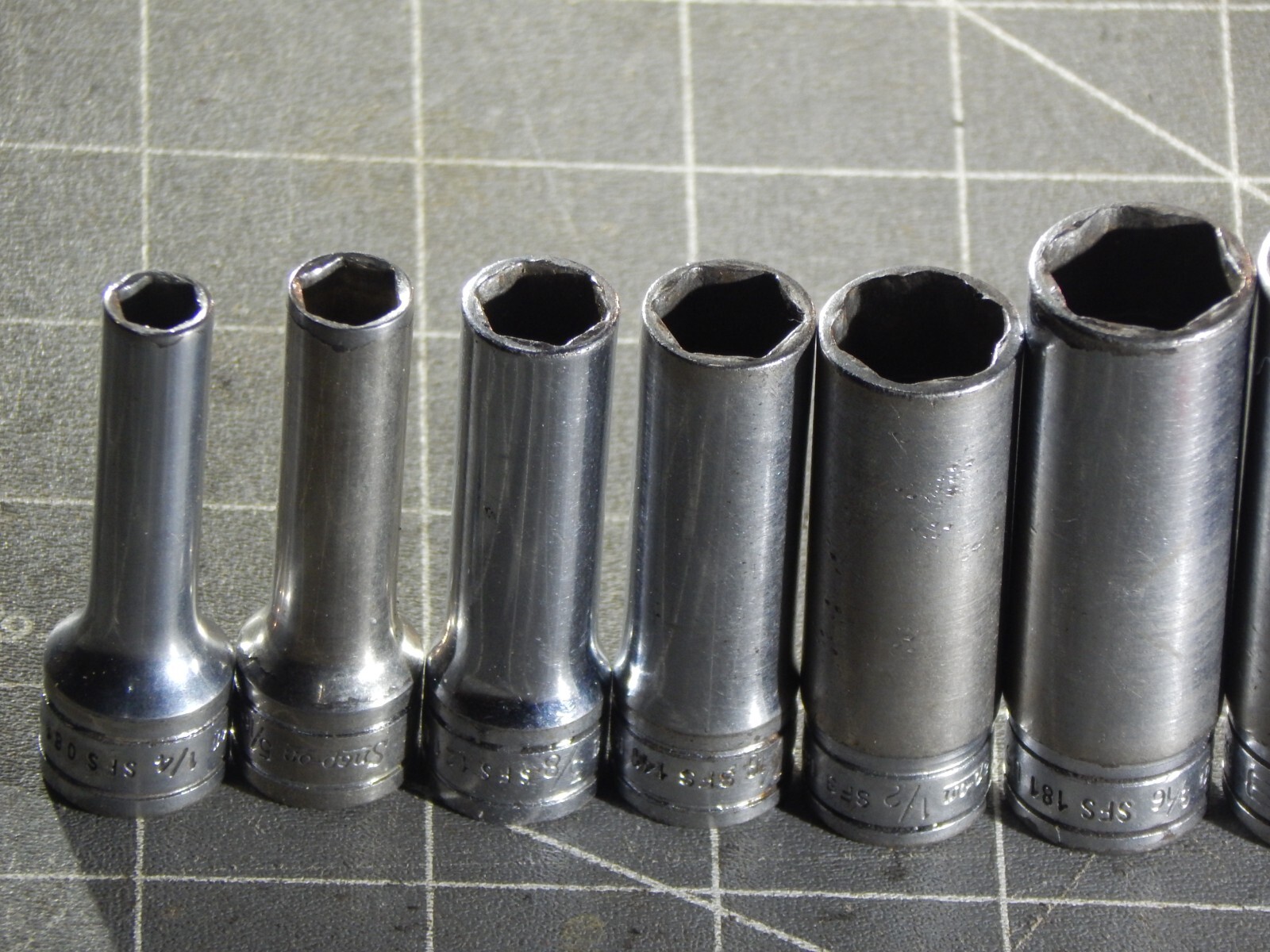 Snap On 11Pc SAE 3/8″ Dr Deep Socket Set 1/4″ 7/8″ 6Pt 2 12Pt 211sfsy
