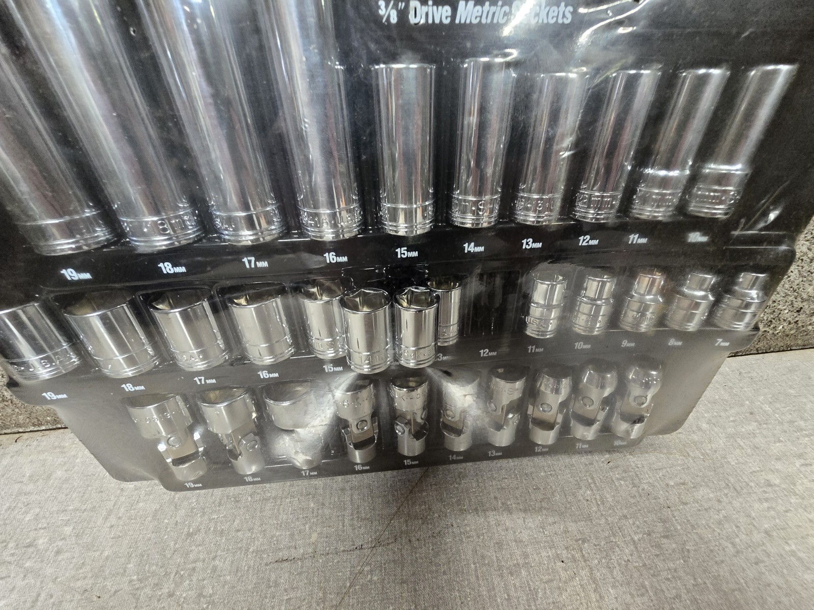 SK Professional Tools 3/8″ Drive Bit Metric Socket Set, 33 Pieces USA 89016 NEW