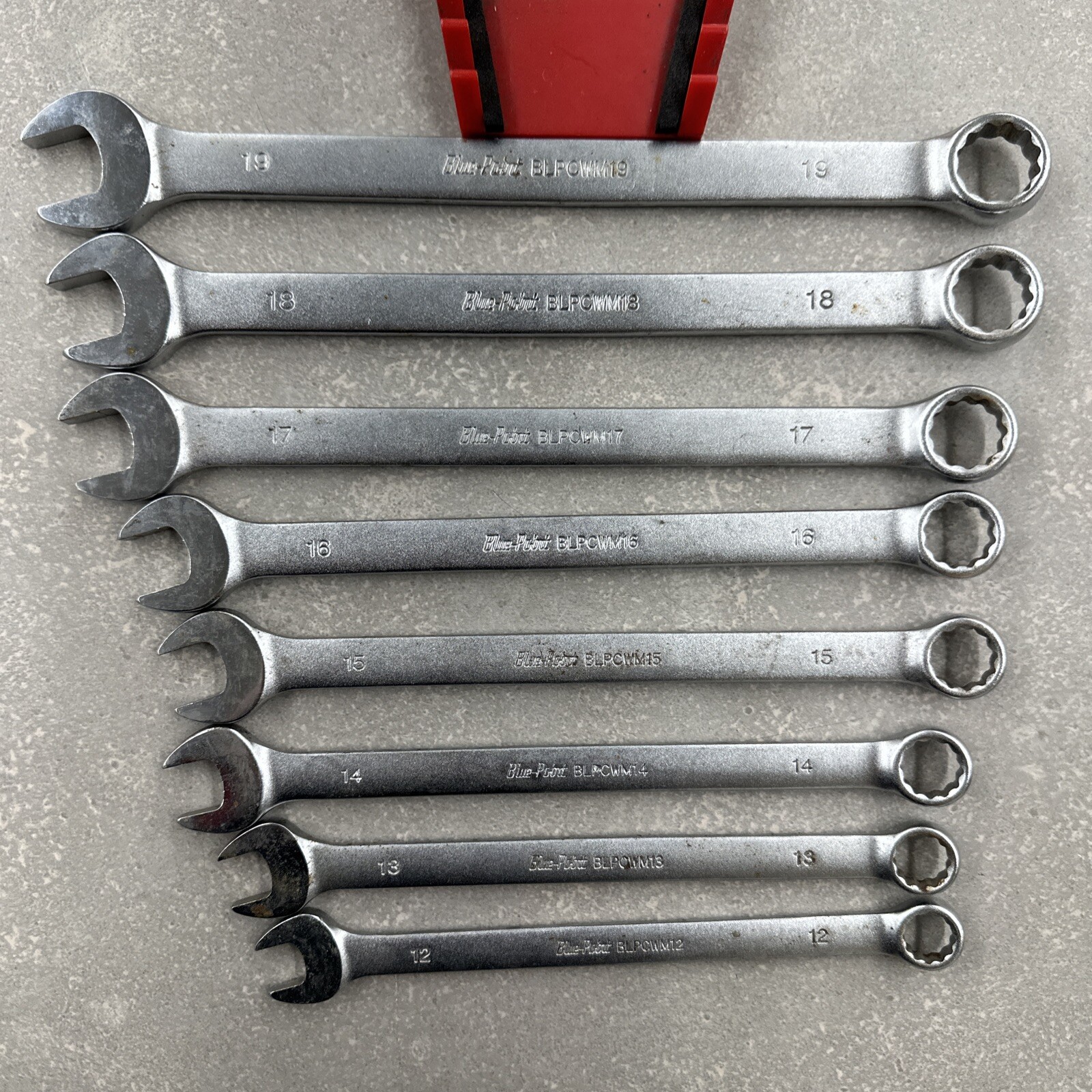 Blue Point Wrench 9 Pcs BLPCWM Metric 11mm-19mm 12pt With YA381A Wrench Rack
