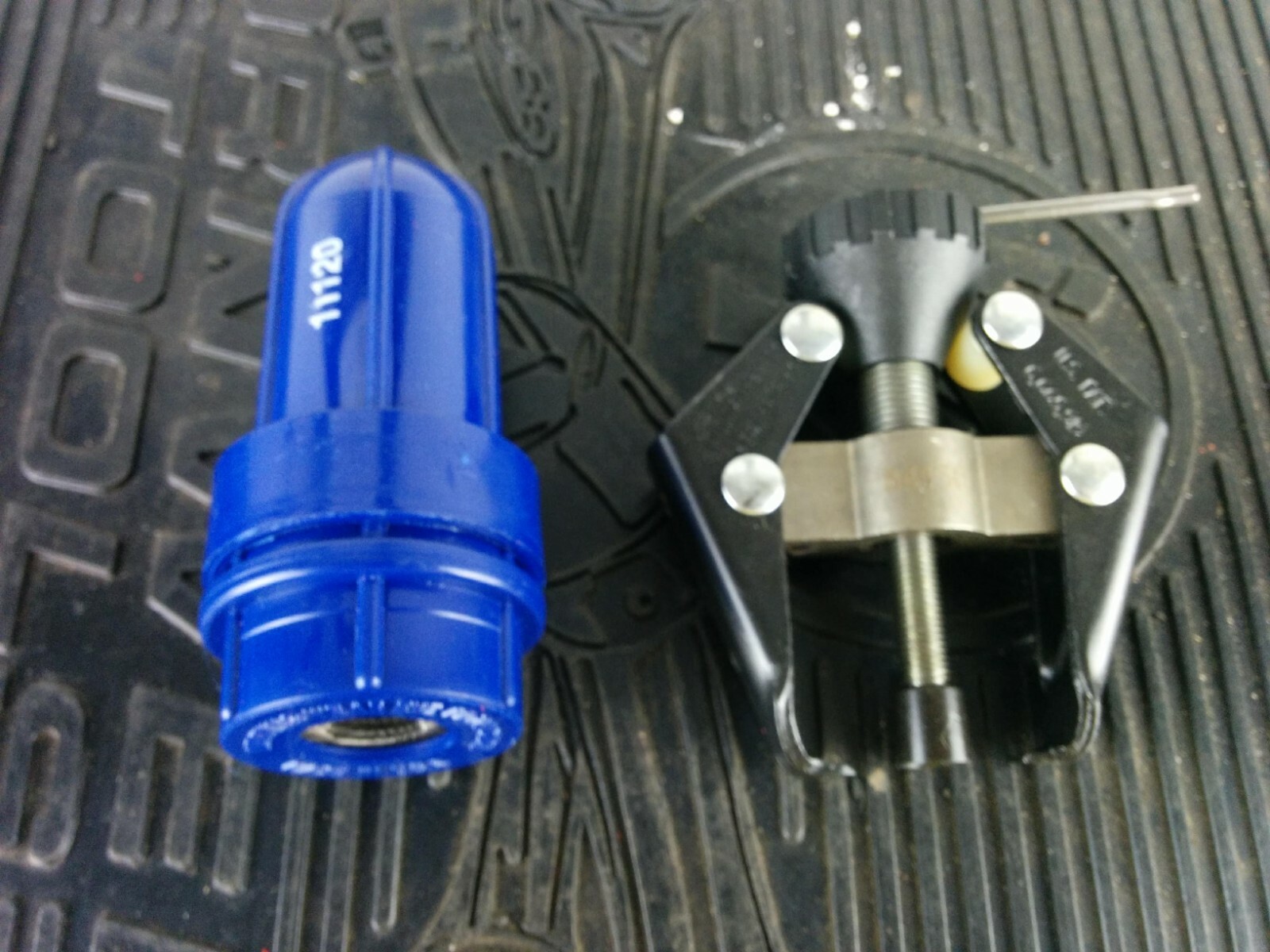 #af770 Lisle Tools NEW!! Battery Terminal Puller & Cleaner Lot Set 11120 54150