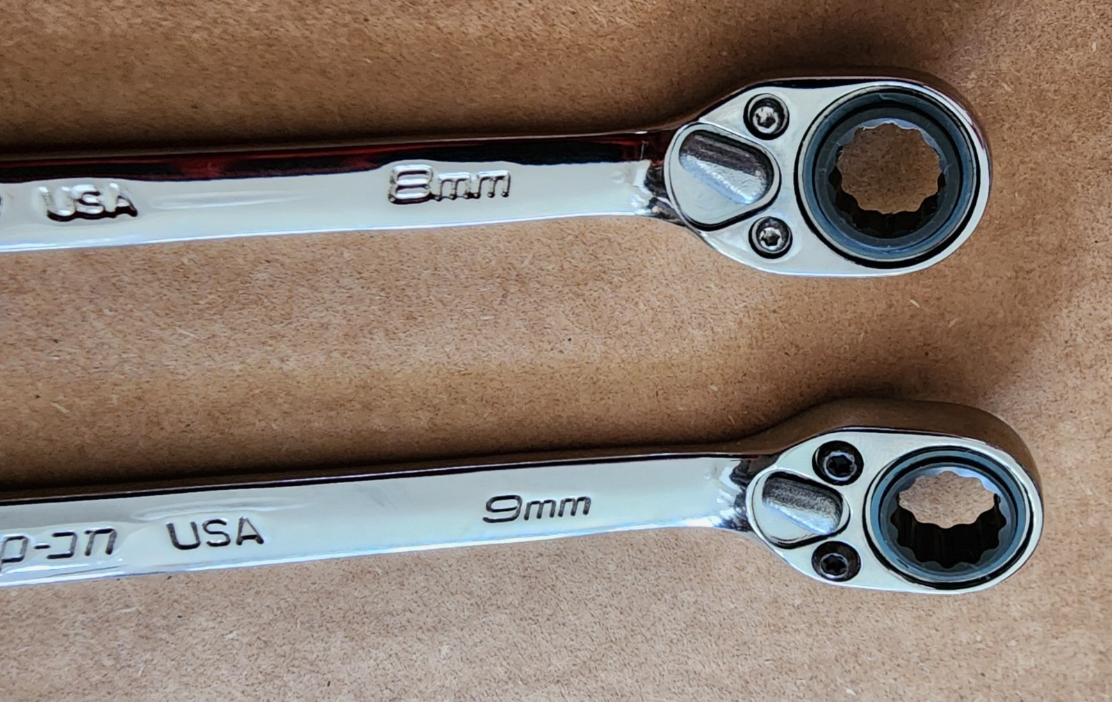Snap-On 8 & 9mm 12-Pt Flank Dr Reversible Ratcheting Combination Wrench SOXRRM8A