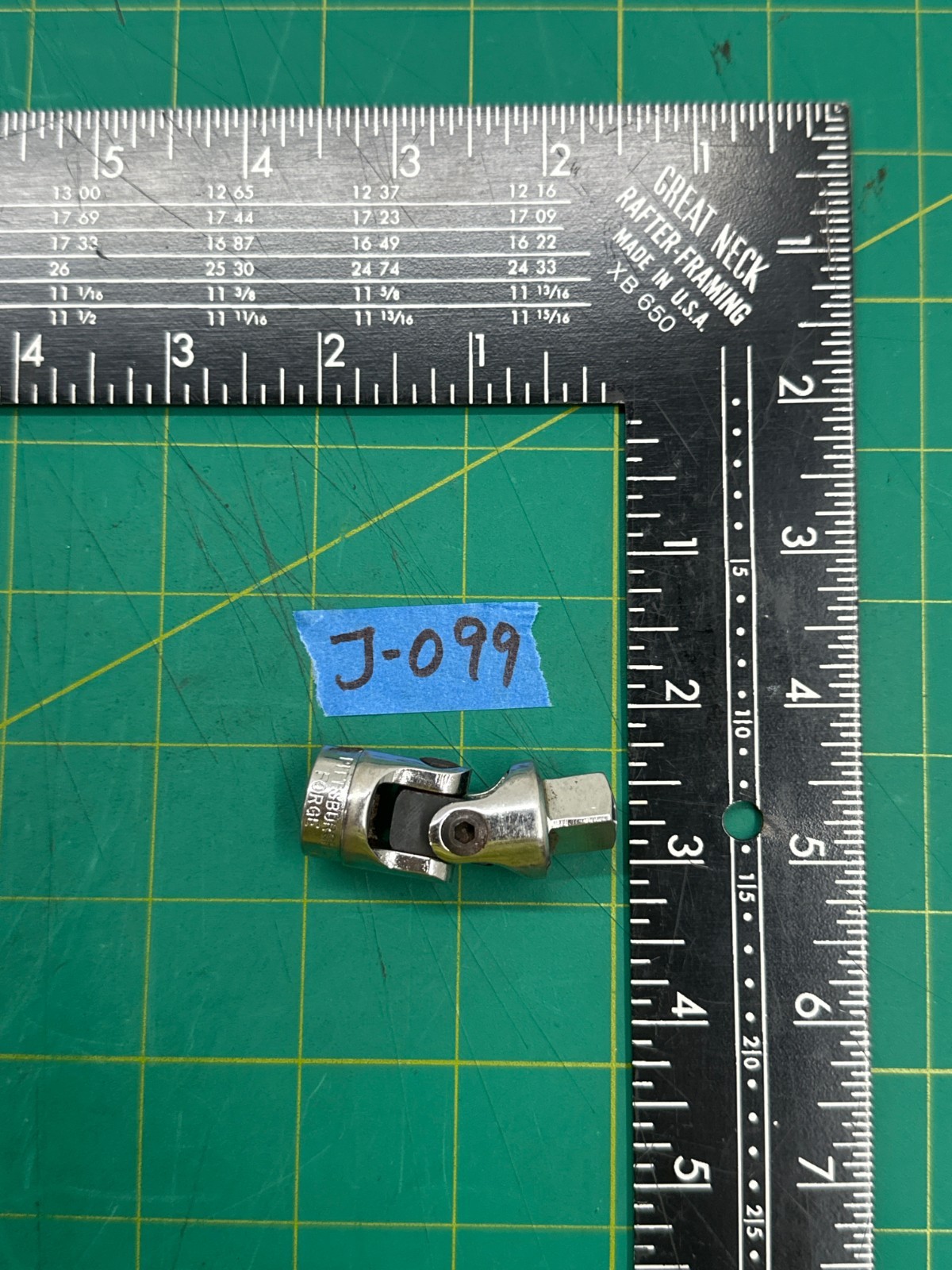 Pittsburgh Chrome Forge Vanadium 3/8″ Drive Universal Swivel Adapter, Made Japan
