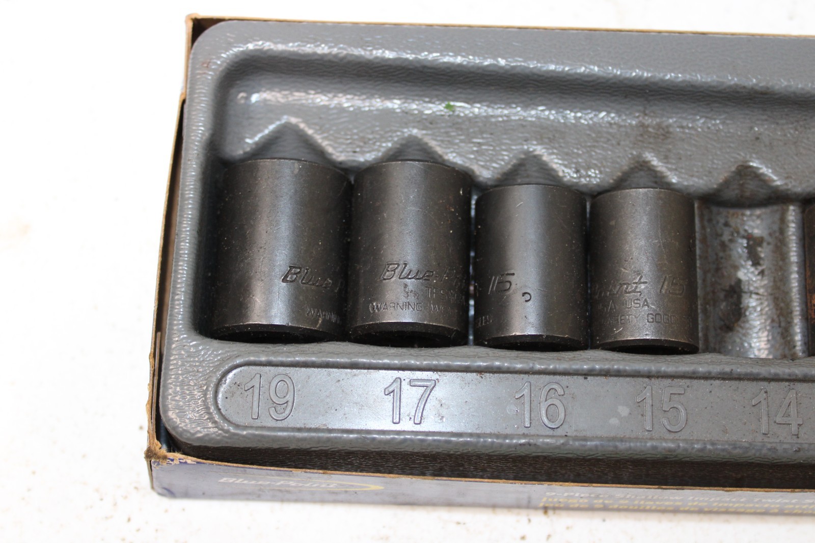 Blue-Point 209TFSMYA 6-Piece 3/8″ Dr Metric/SAE Shallow Twist Impact Socket Set