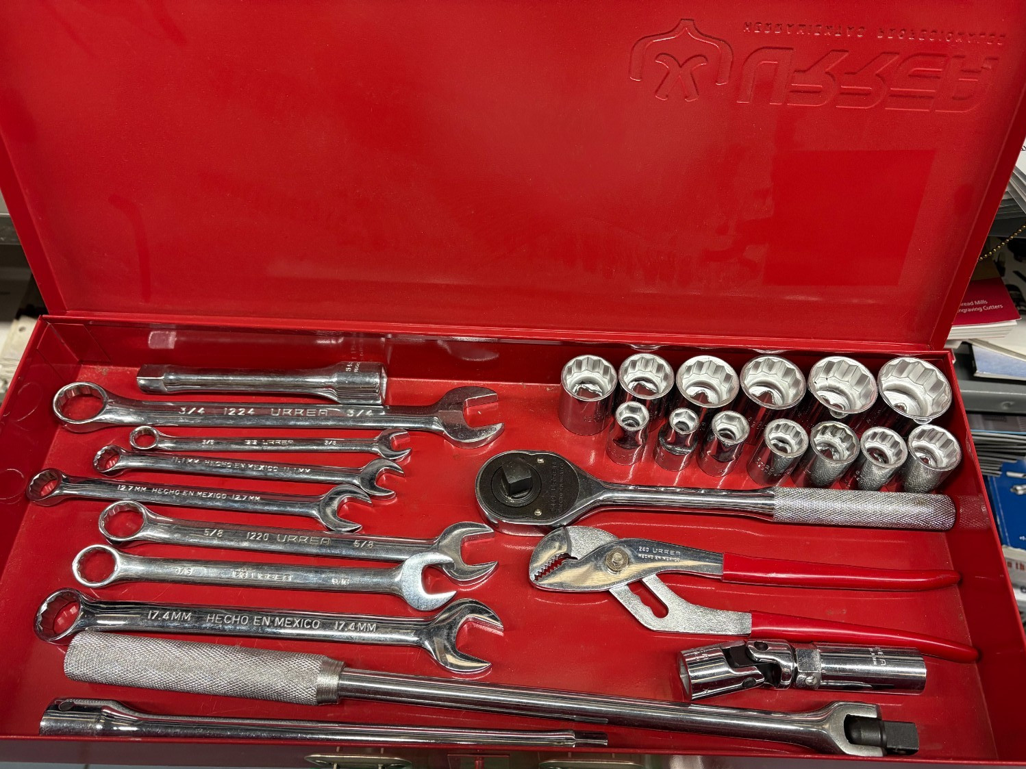 URREA 5404B 1/2″ DR 28 PC TOOL/SOCKET SET