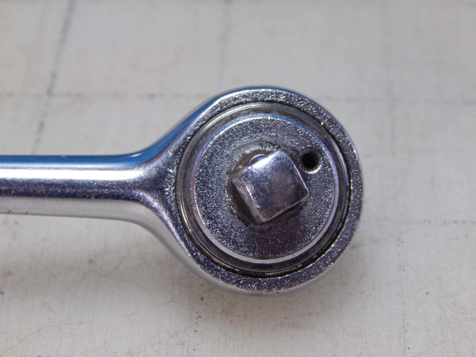 Vintage Challenger 1/4″ Drive Ratchet Knurled Handle Chrome 1060 USA 4.5″