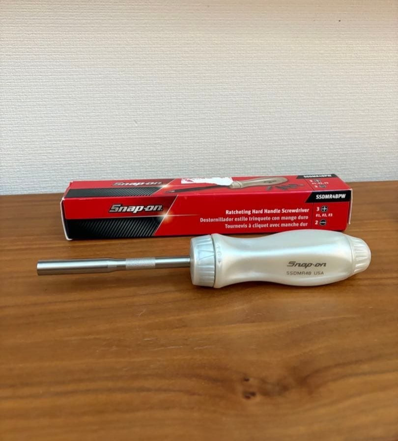 Snap-on SSDMR4BPW PEARL WHITE Hard Grip Ratcheting Screwdriver [Unused]