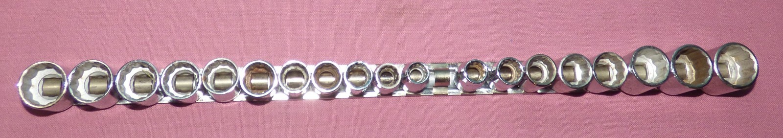 Vintage Craftsman USA 12pt 3/8” Dr Metric & SAE Socket Set 9-19mm, 3/8″-13/16″