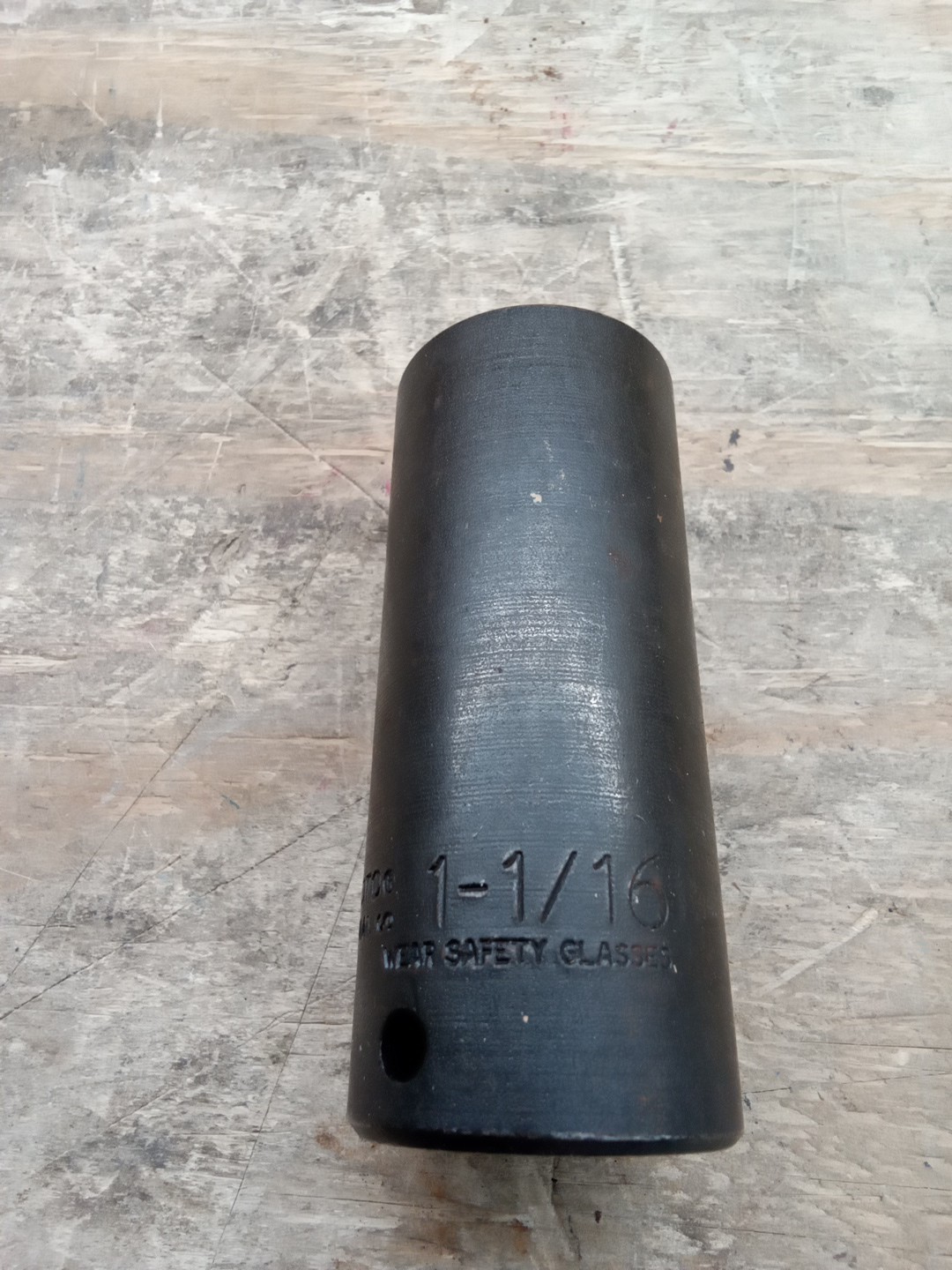 Proto J7334HT, 1-1/16″ Deep Impact Socket, 1/2″ Drive, 6 Point, Thinned Walled