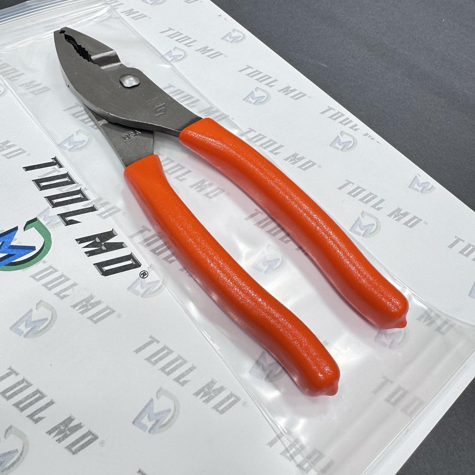 Snap-on Tools USA NEW ORANGE 8″ Universal Hose Clamp Pliers HCP48BCFO