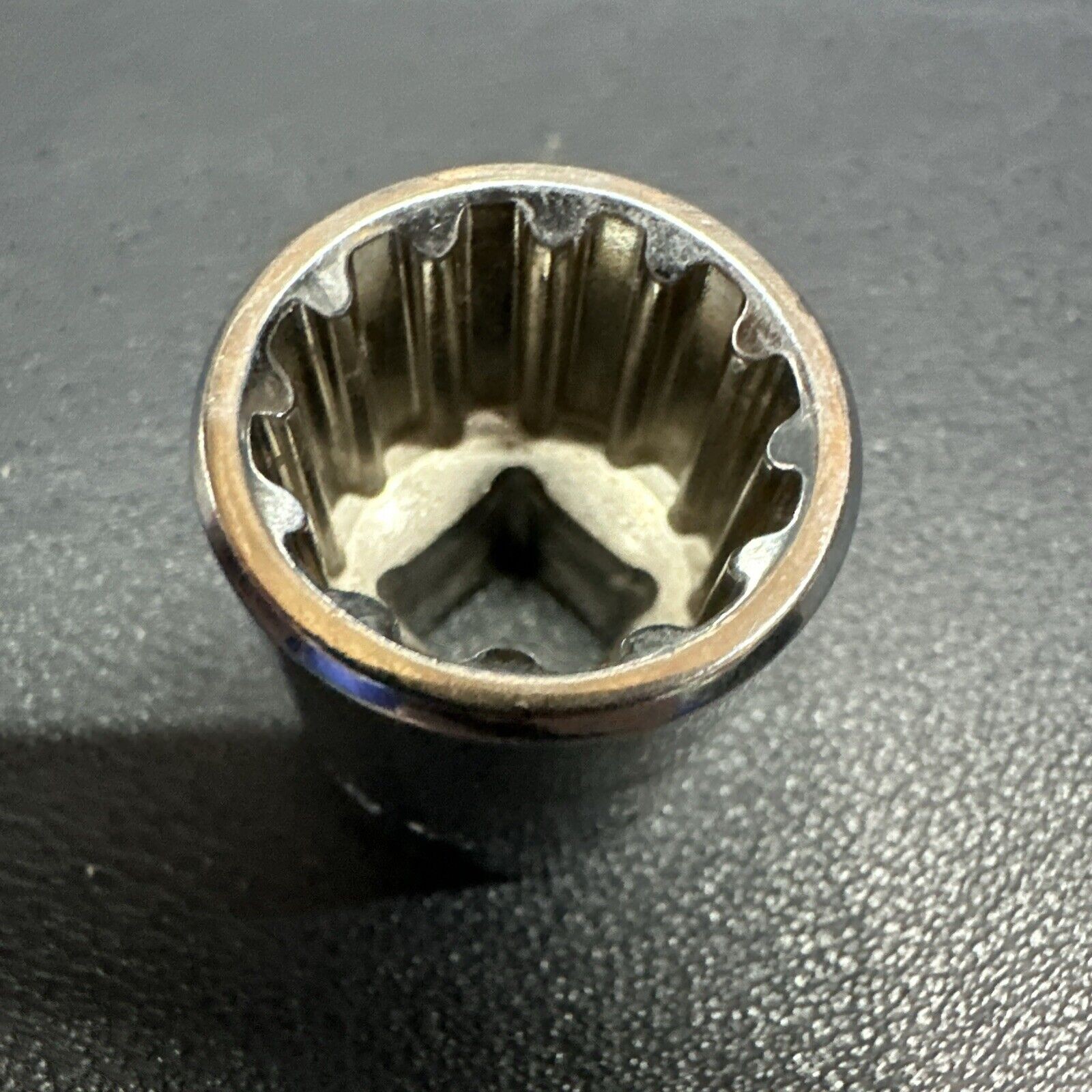 Kobalt 5/8″ * 16mm 12 Point 3/8″ Drive Shallow Socket 409429
