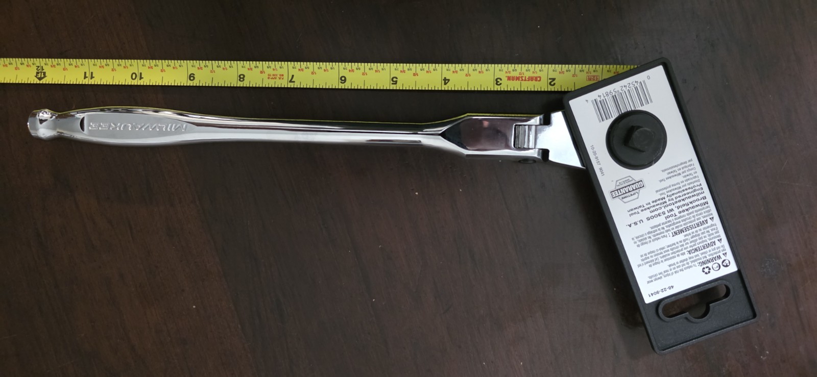 Milwaukee 3/8 Ratchet Locking Flex Head Long Handle 48-22-9041