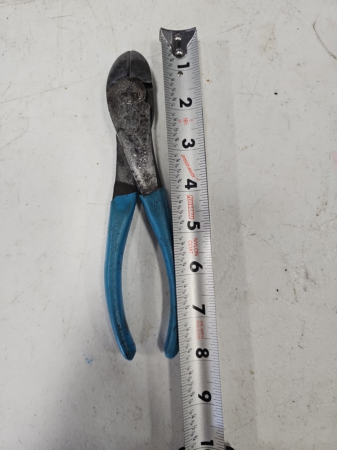 Channellock 447 8″ High Leverage Curved Diagonal Lap Joint Cutting Pliers