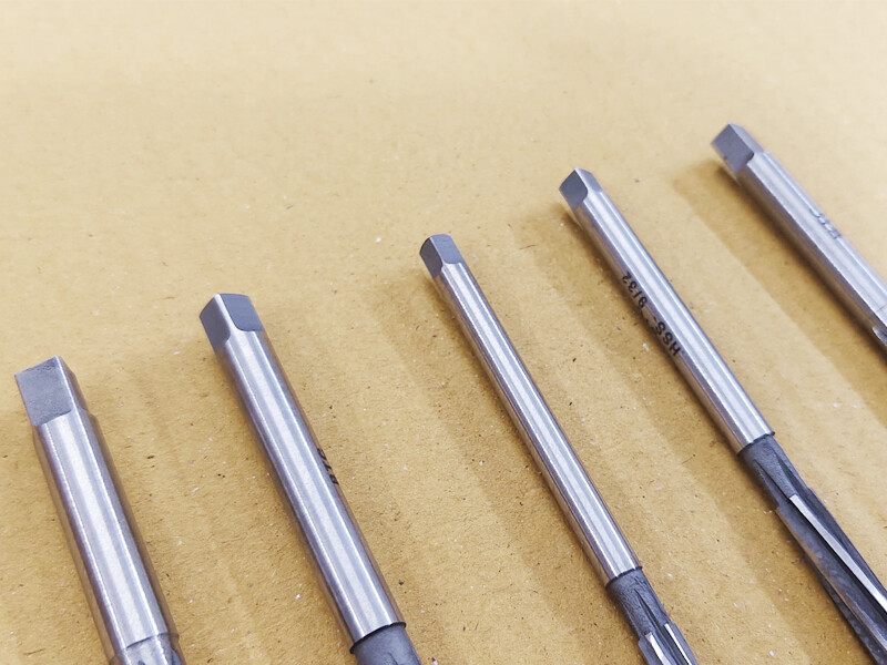 HSS Valve Stem Guide Reamers Set of 5 Pcs 1/4″ 9/32″ 5/16″ 11/32″ 3/8″
