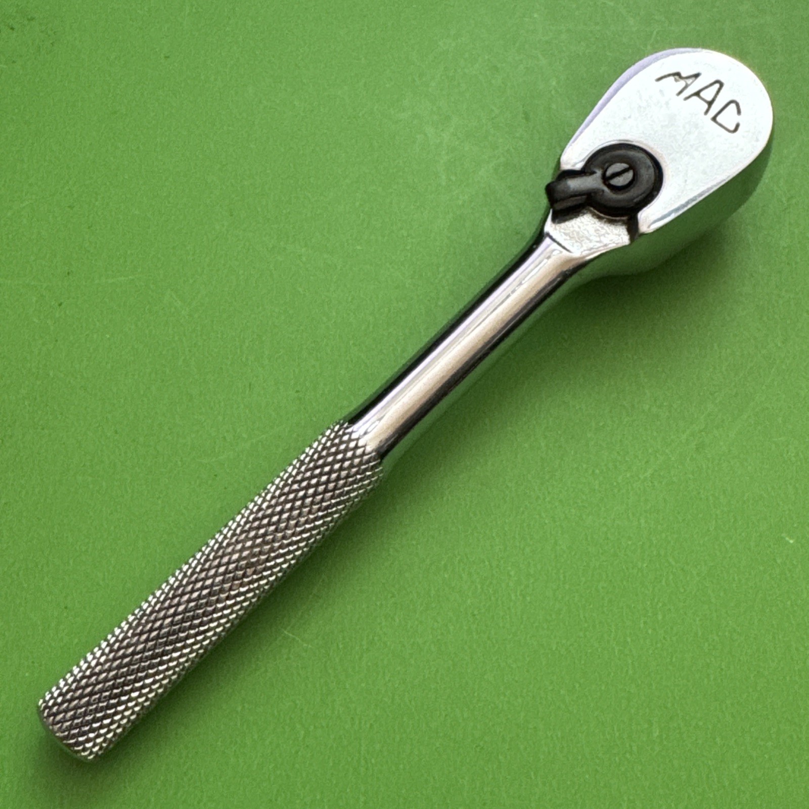 MAC Professional Tools USA 1/4″ Drive 4.75″ Long Knurled Pear-Head Ratchet MR5