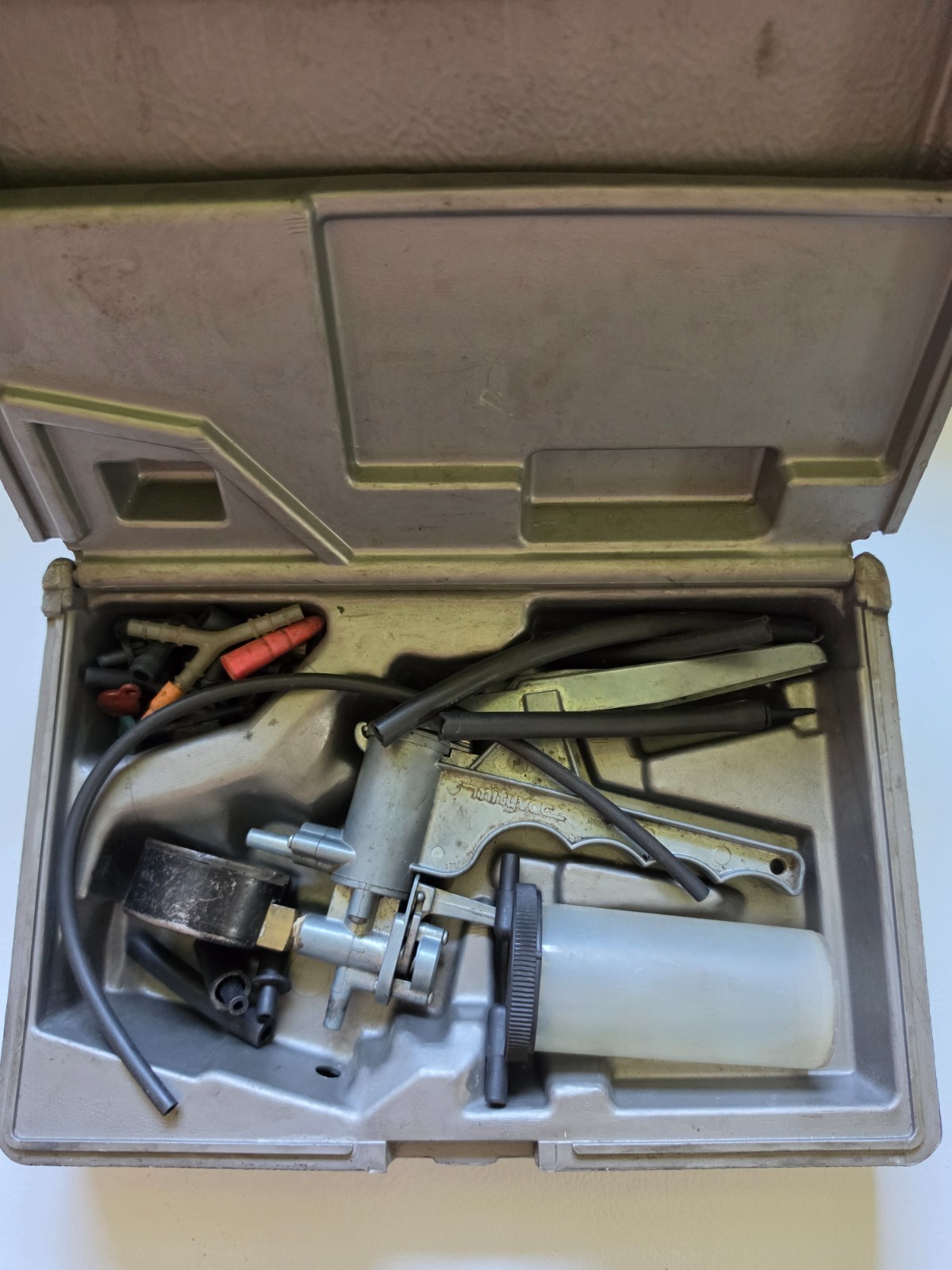 Vintage Silverline Mityvac Tool In Case Mechanic Tool Auto Test Kit With Book