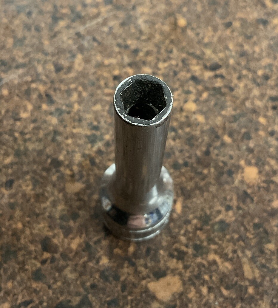 Snap On 3/8″ Drive 1/4″ Deep 6pt SAE Socket SFS081