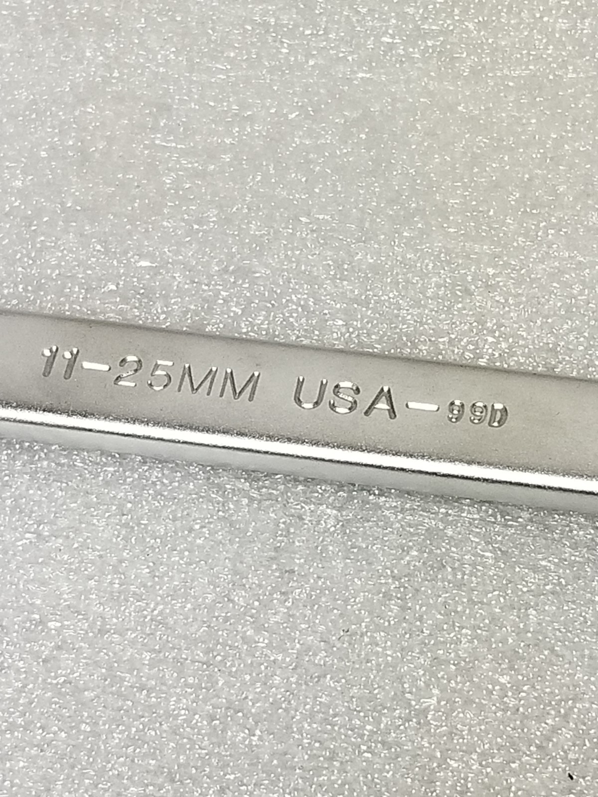 Wright 11-25MM Combination Wrench 27mm 12-Pt 13″OAL Satin Chrome Made in USA