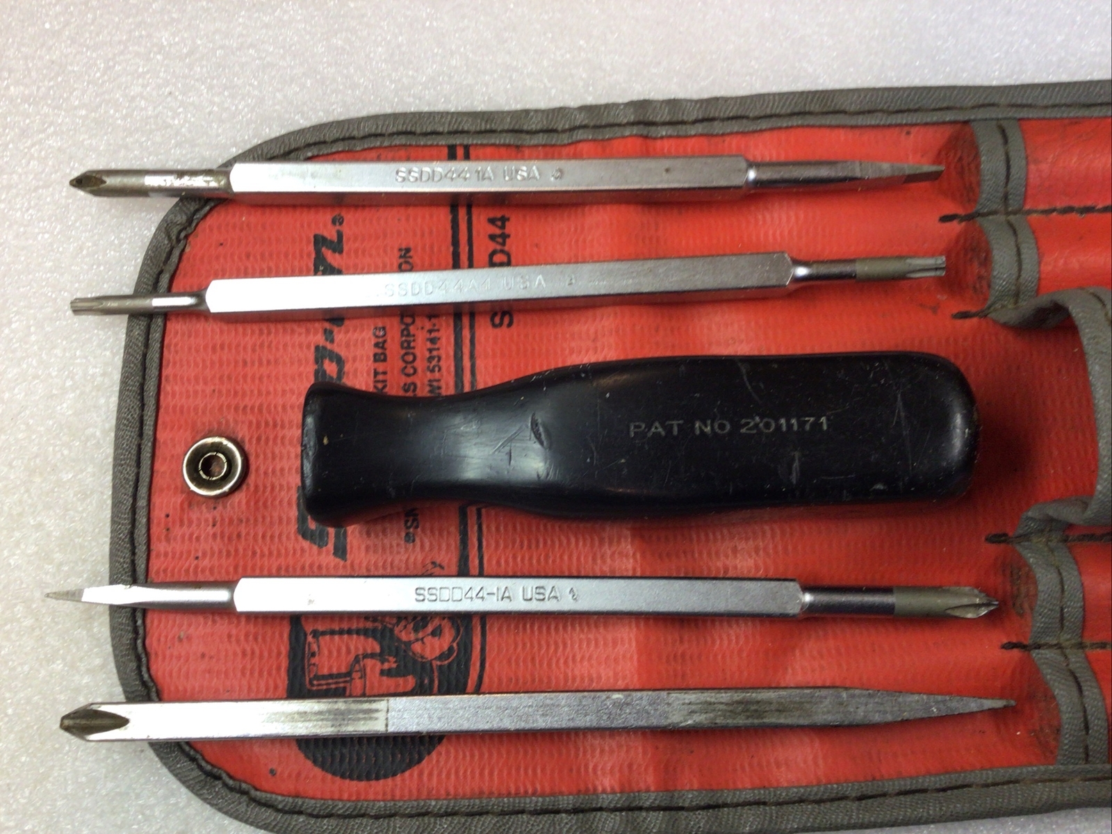 Snap On#SSDD42 – Reversible Screwdriver 5 Pc. Set w/SDDD44 Storage Case-USA-NICE