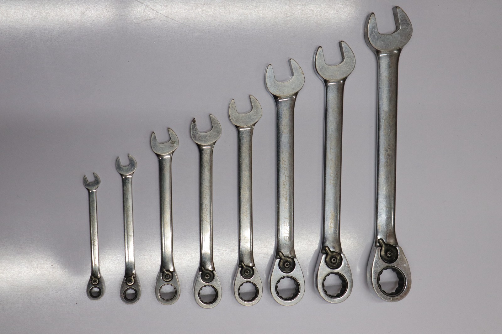 Blue Point BOER708 8 Pc SAE Ratcheting 12 Pt Combination Wrench Set