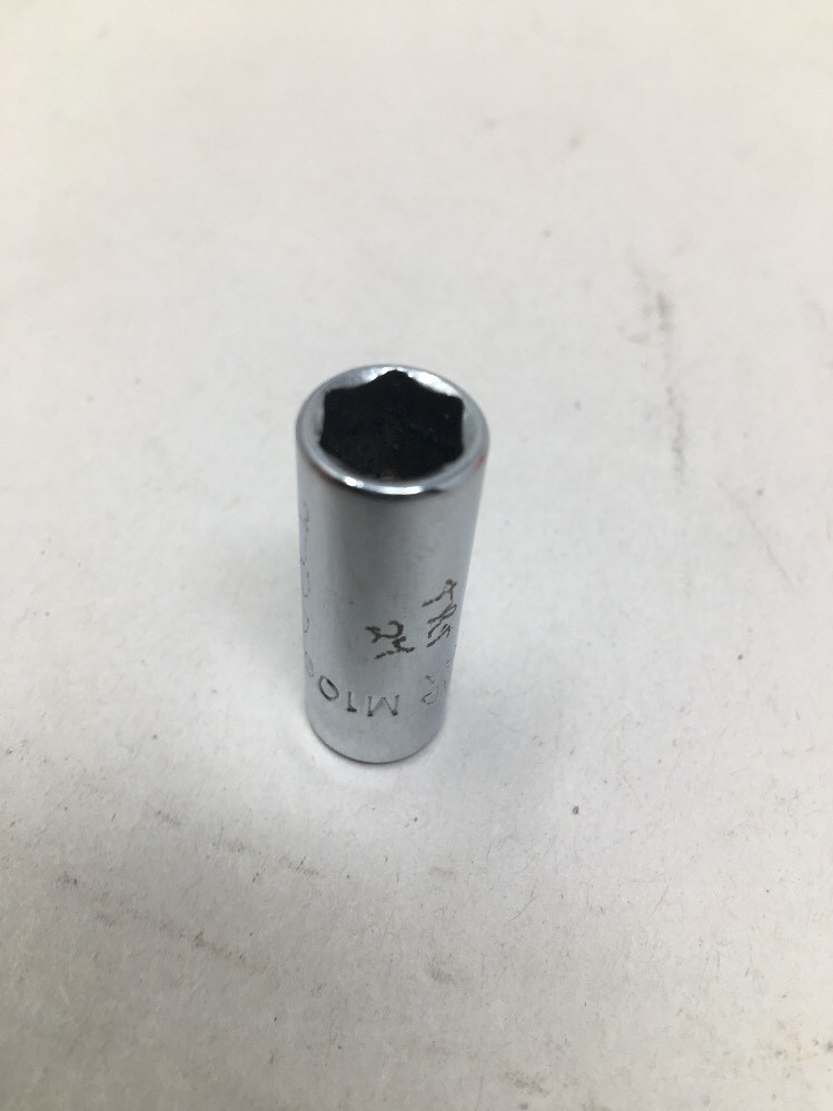 MAC Tools Chrome Intermediate 5/16″ Socket, 6 Point, 1/4″ Drive, M1062