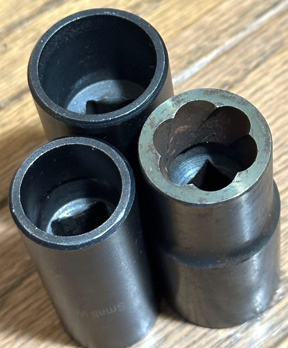 Blue Point Tools Deluxe Custom Hubcap Wheel Rim Lock Lug Nut Removal Set Lot Kit