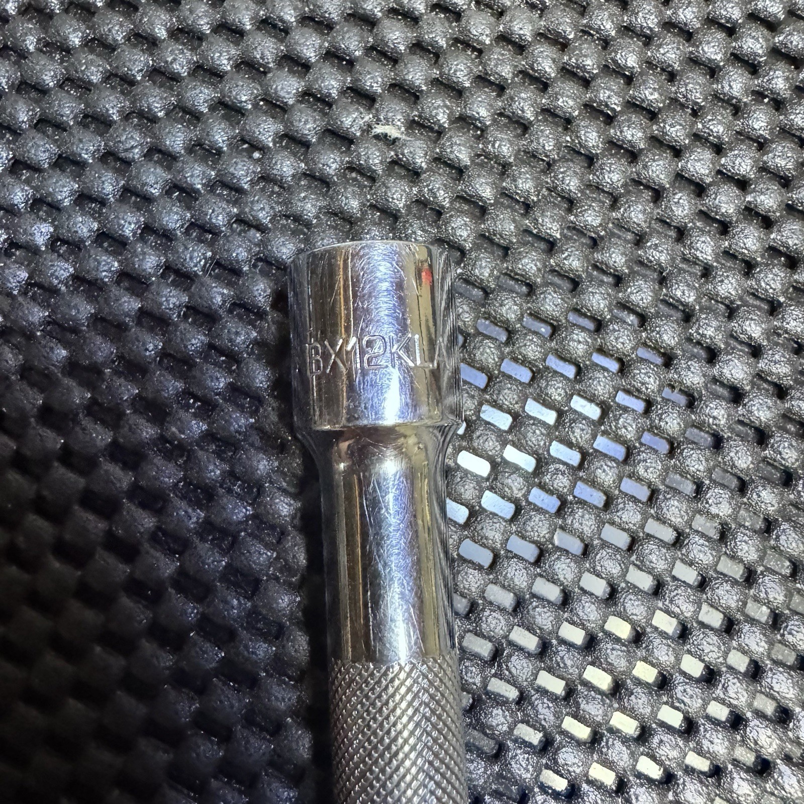 Matco Tools 12″ Locking Socket Extension 3/8″ Drive Knurled BX12KLA USA
