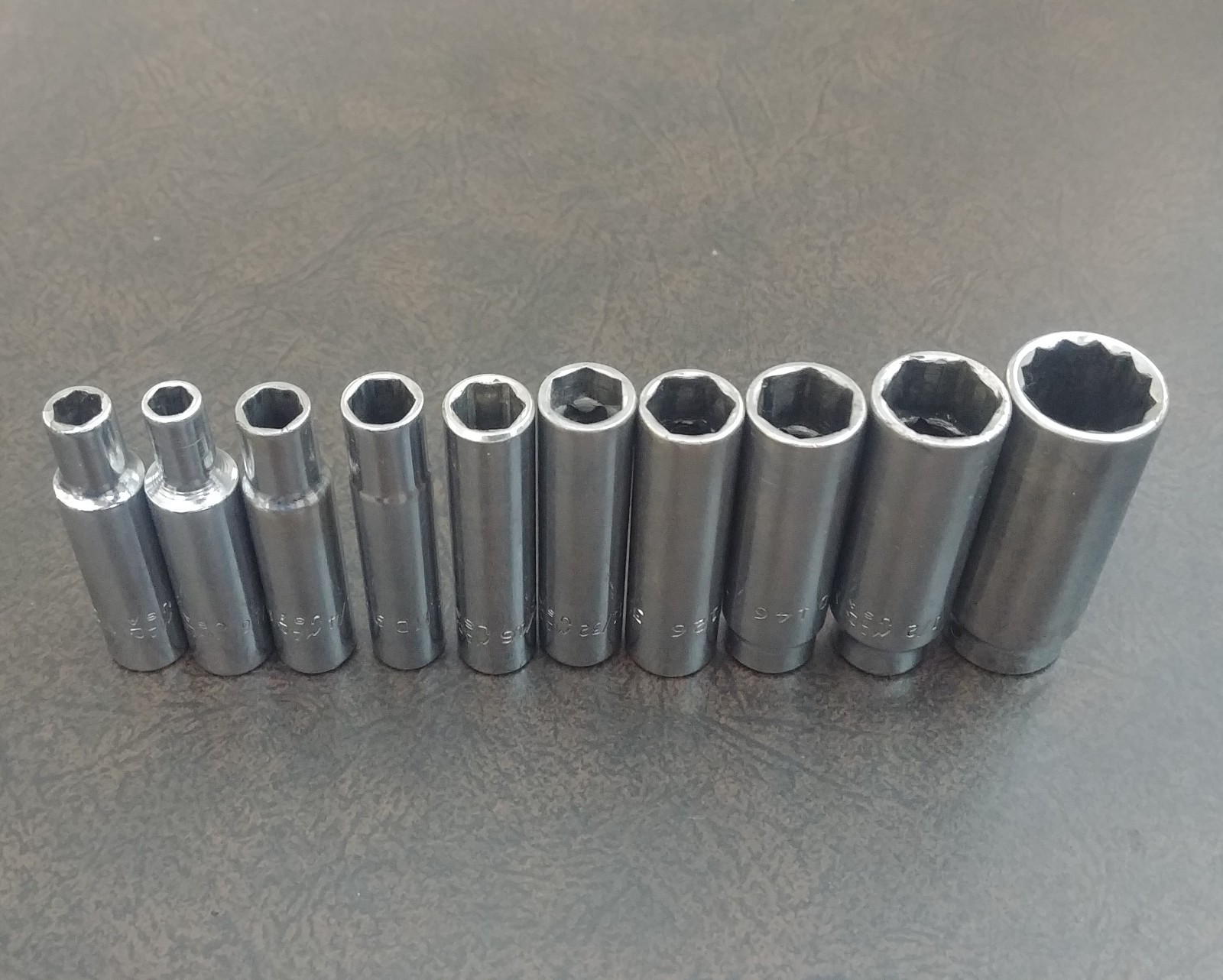 MAC Tools 1/4″ Drive 10pc Socket Set Deep Well w/ Metal Case 1 Matco Replacement