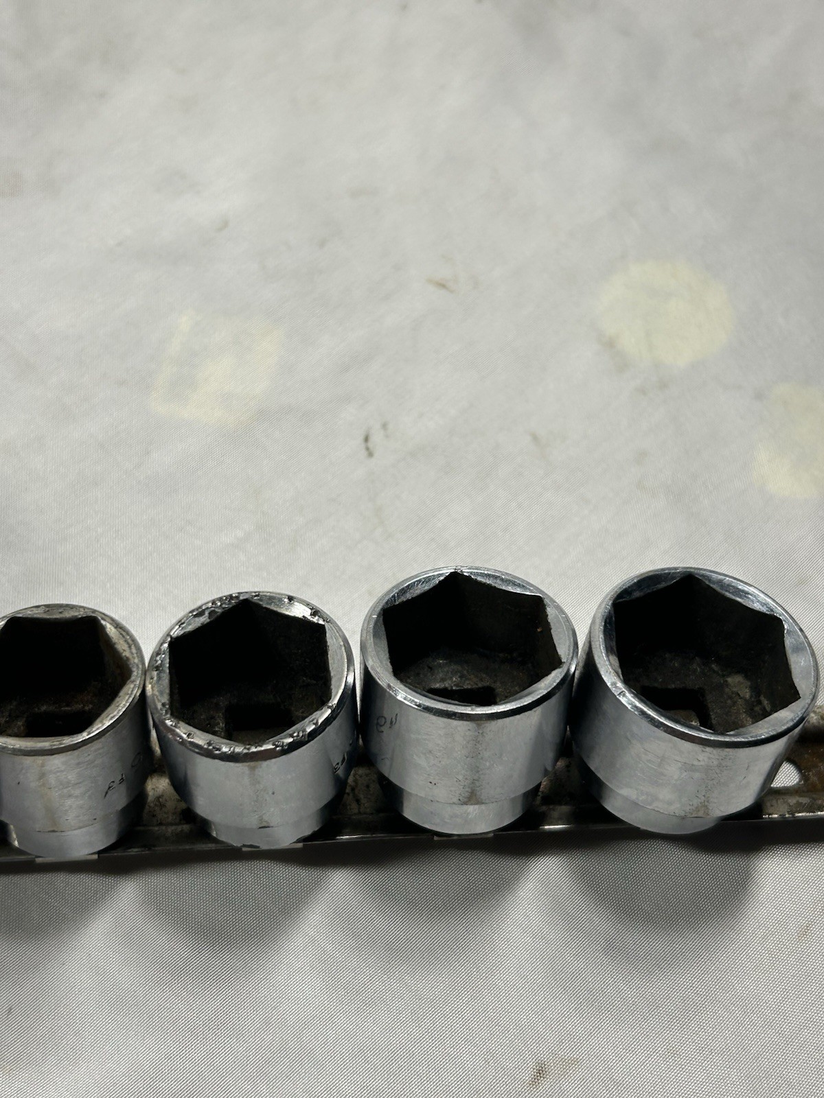 Mac Tools 12pc 3/8 Drive SAE Shallow Socket Set 1/4” To 15/16″ X 6Pt Dr