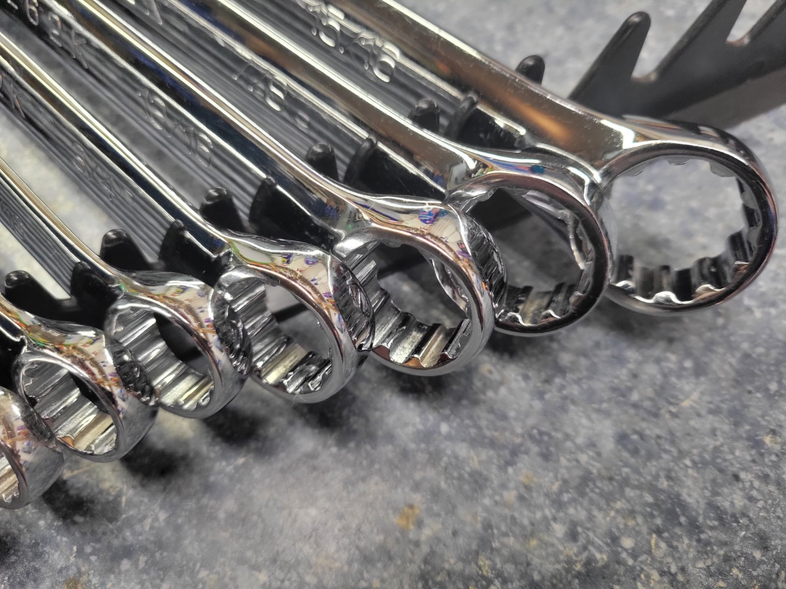 Matco 13-Piece SAE 12-Point Combination Wrench Lot 1/4 – 15/16″