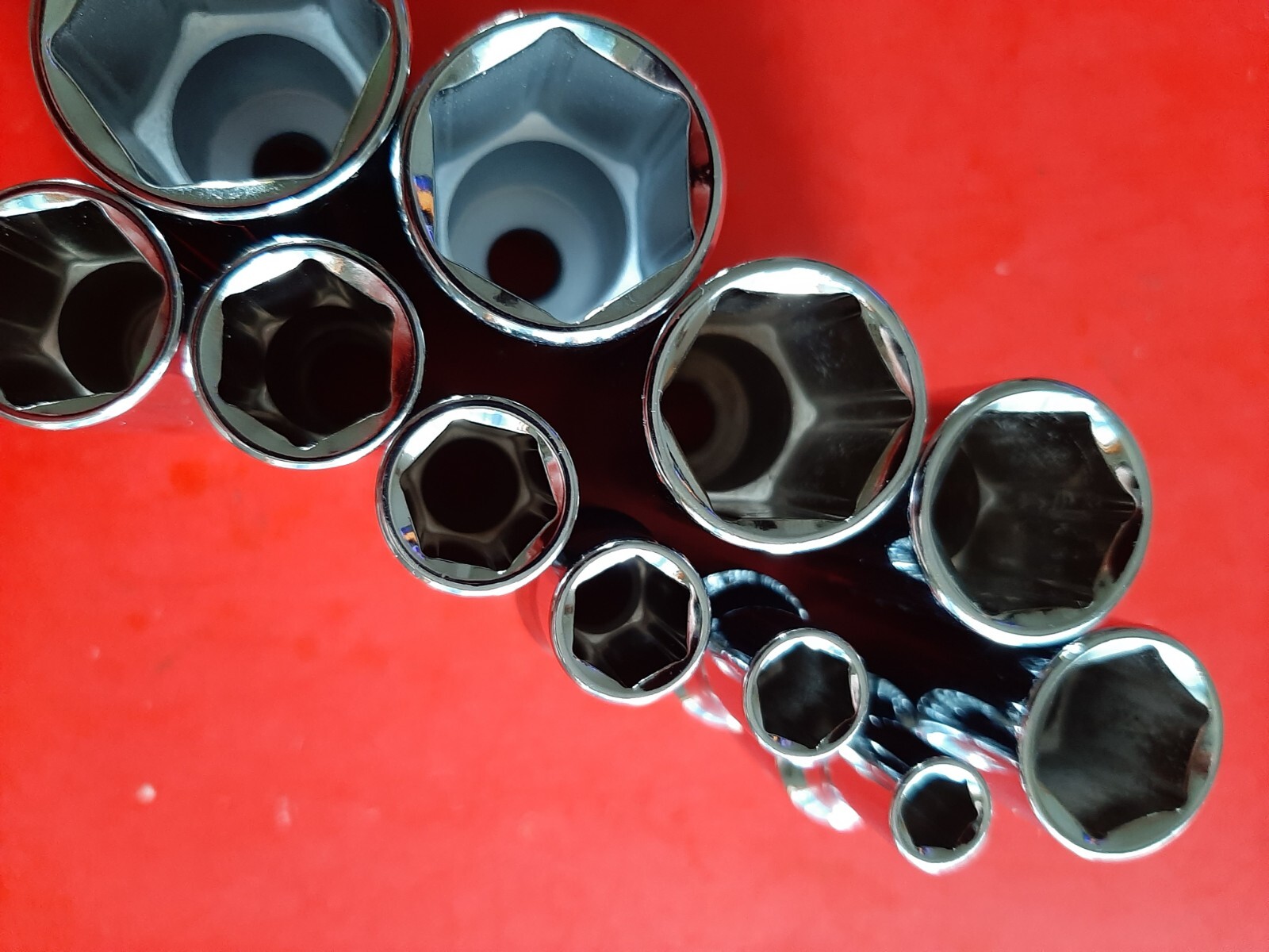 NEW Craftsman Tools 11 Piece 3/8″ Drive SAE 6 Point Deep Socket Set 1/4″ to 7/8″